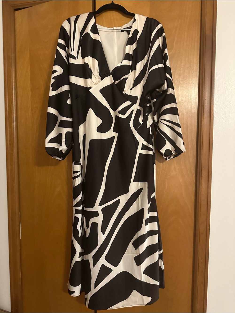 Banana Republic Chocolate and Cream Abstract Midi Dress